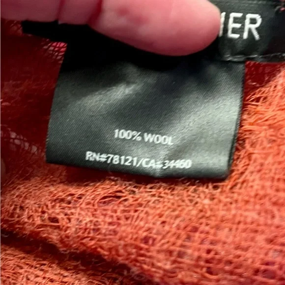 Eileen Fisher 100% wool Scarf! NWOT - Picture 2 of 5